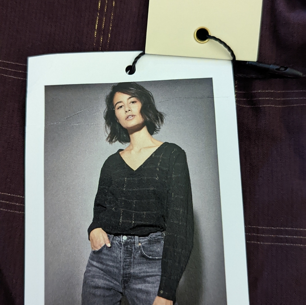 Chiara Cuffed V-Neck, mulberry, Nation LTD, women's small